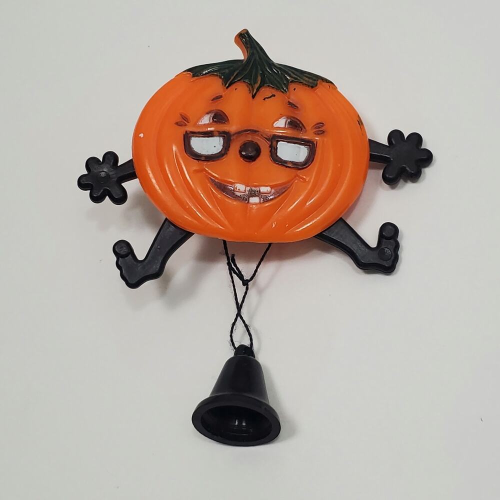 Halloween Jack-O-Lantern Pumpkin Wearing Glasses Pin Pull String Movable